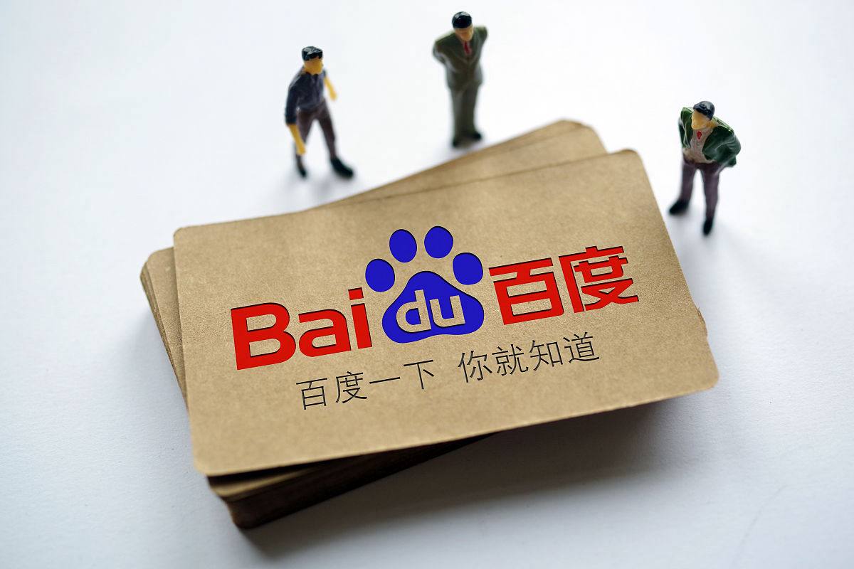 佘诗曼谈许绍雄身体状况落泪